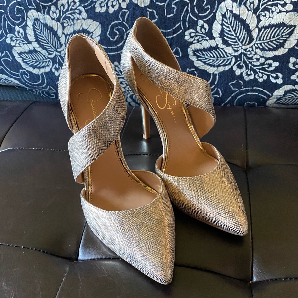 Gold Jessica Simpson Snakeskin Heels 👠 Size 7-1/2